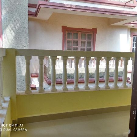 Candolim Beach Place Exterior photo